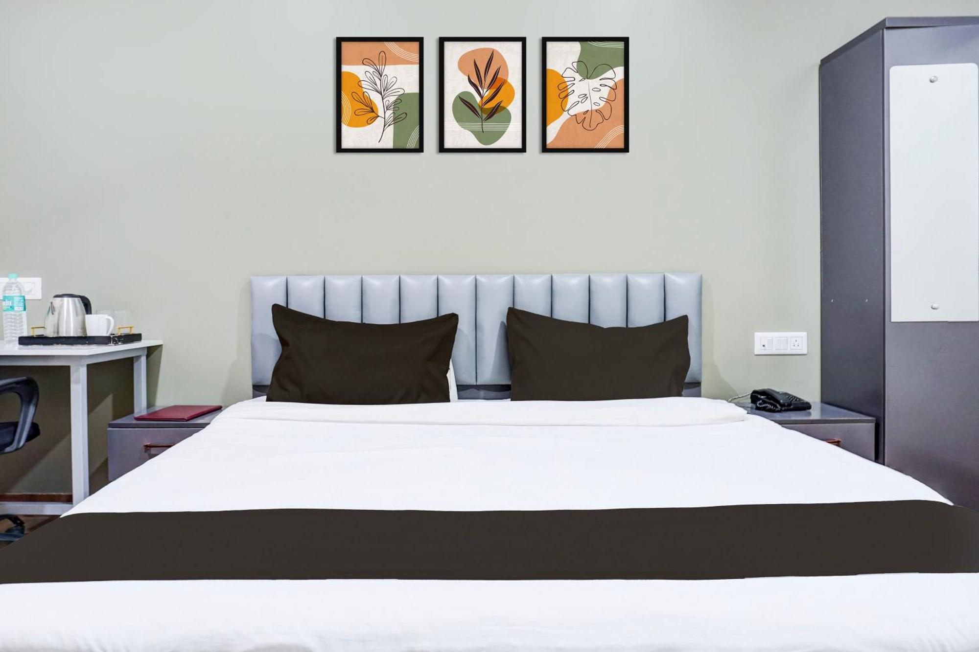Super Collection O Pashan-Sus Road Baner Formerly Grey Stone Pune Exterior photo